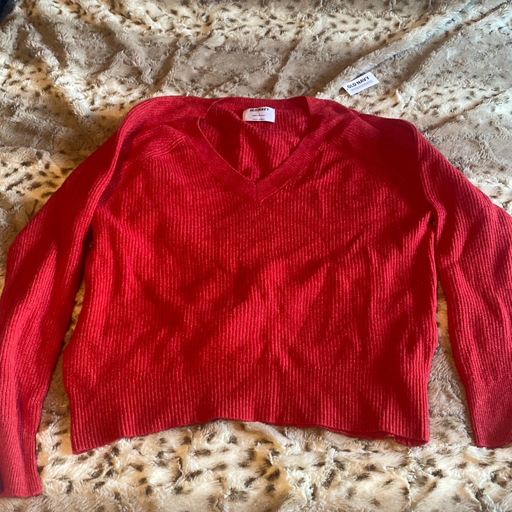 Old navy sweater
